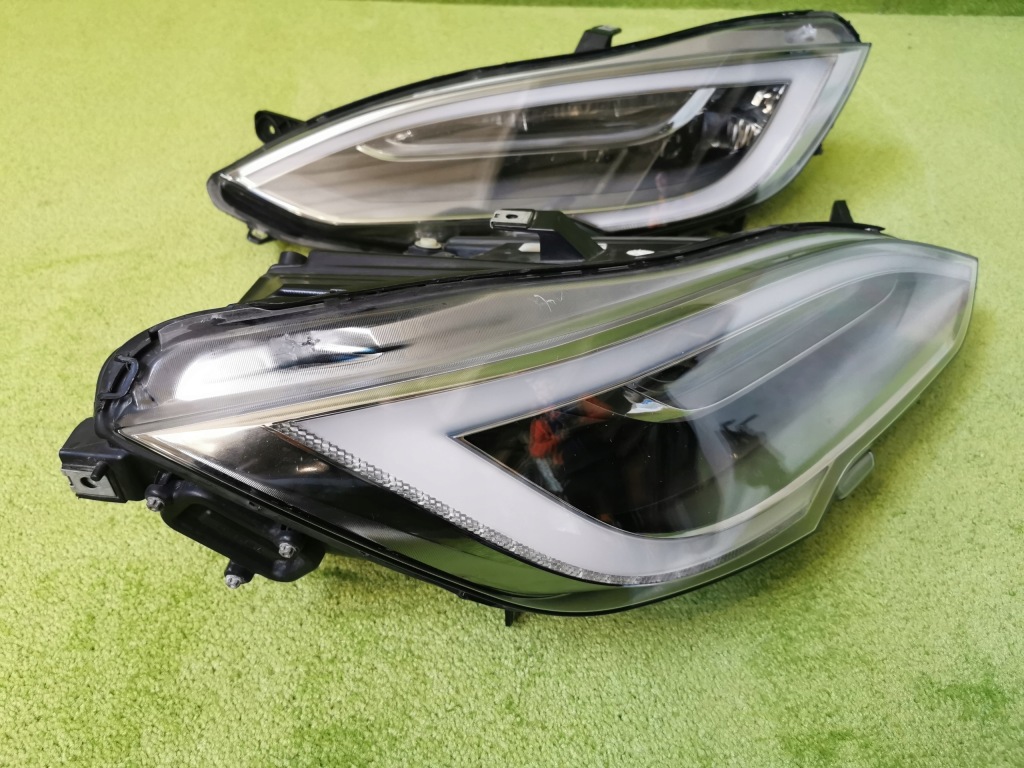 Tesla s рестайлинг  фонари перед full led комплект Доставка