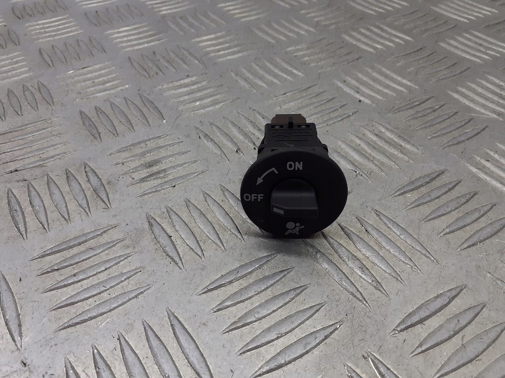 фото №1, Переключатель подушка безопасности renault clio iii 1.2 8200169589