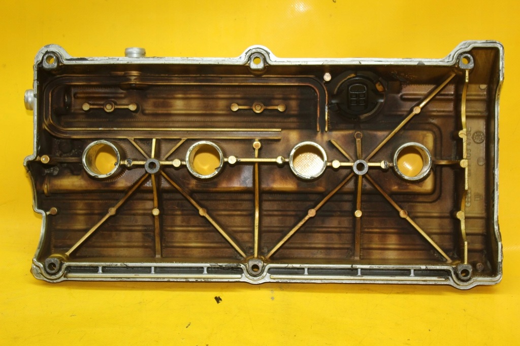 фото №8, Кришка клапанів 077103475e a6 c4 4.2 b