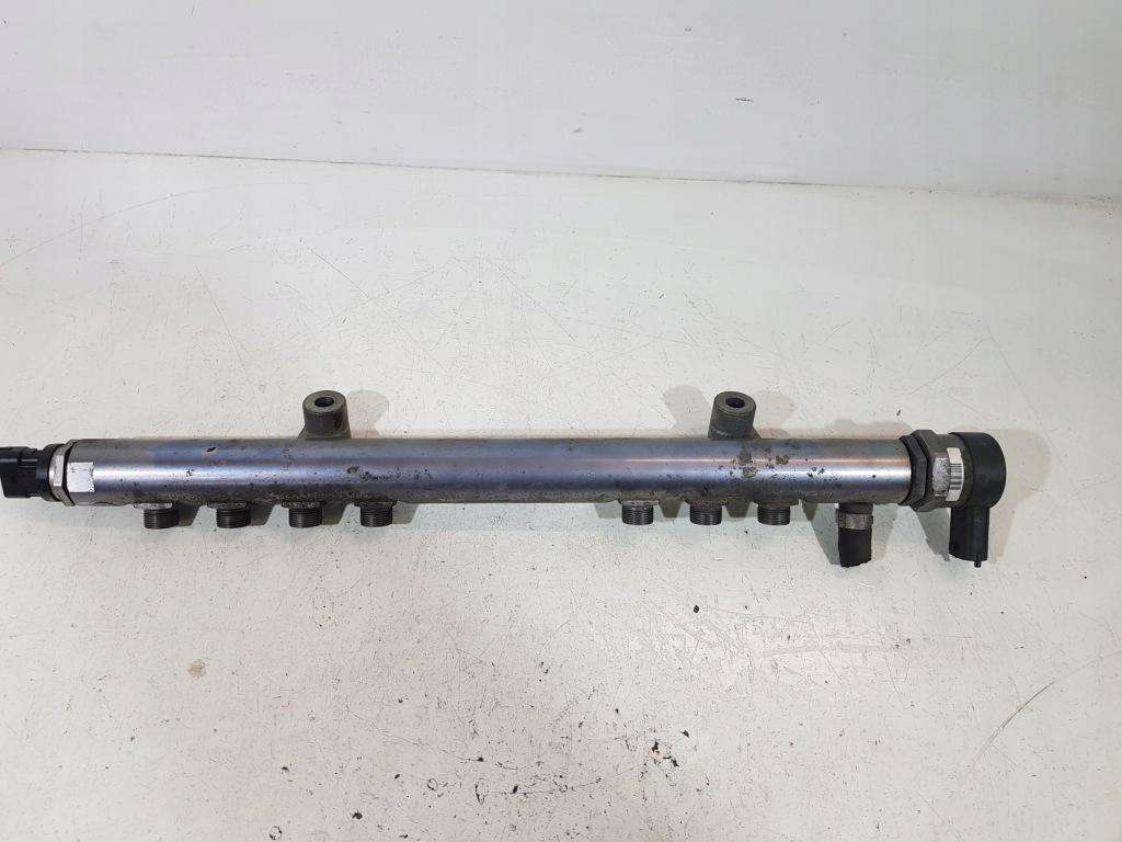 Молдинг впрыскная датчики 30777759 volvo v70 xc60 xc70 2.4 2.0d Оригинал