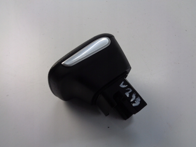 фото №3, Подлокотник mercedes eqa 250 w243 2021 rok