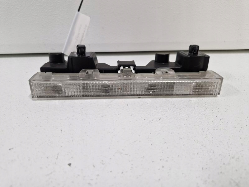 фото №1, Toyota matrix 2 ii e140 третій 3 світло стоп-сигнал