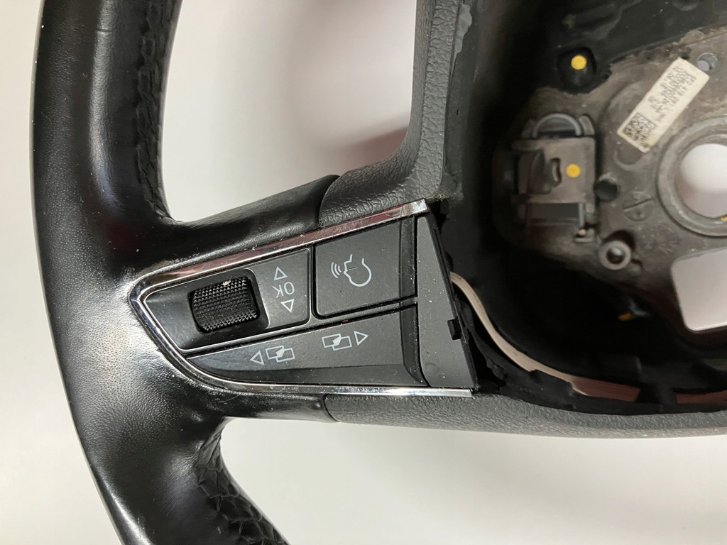 фото №6, Воздуховод мультифункция кожа seat toledo 4 iv 5f0419091l