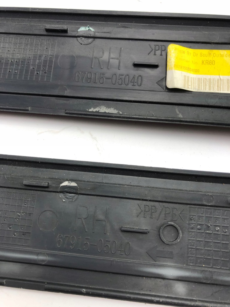 фото №4, Toyota avensis t27 молдинг порог p.t. 67915-05040