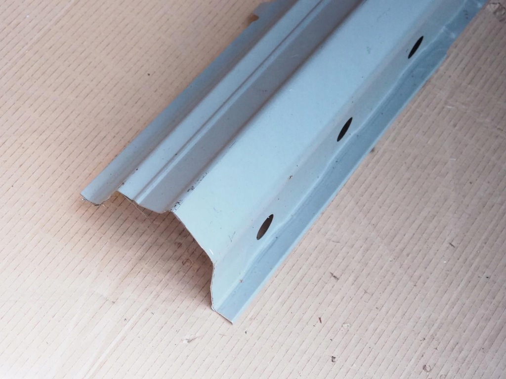 фото №4, Порог обшивка правый перед mazda 2 ii dj 14-19