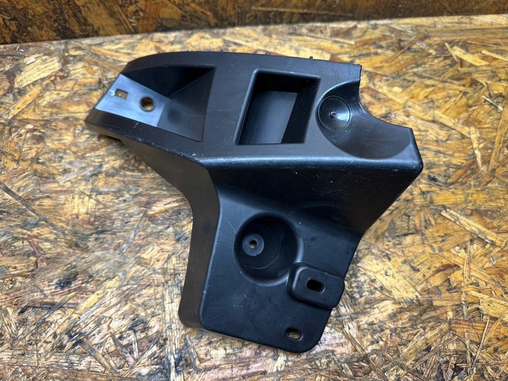Купить Направляющая кронштейн бампера левый задний  renault megane iv sedan 850459850r