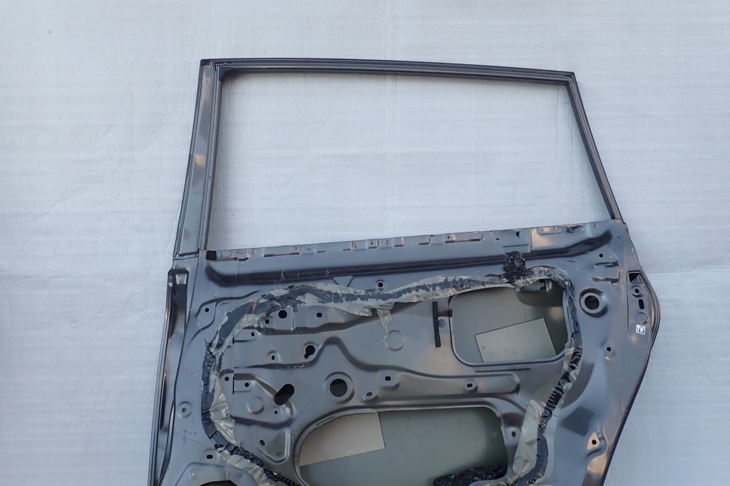 фото №9, Toyota verso lift дверь задняя правое 2009-