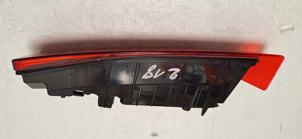 фото №15, Volvo xc60 ii лампа w кришка права задня 31446620 lhd