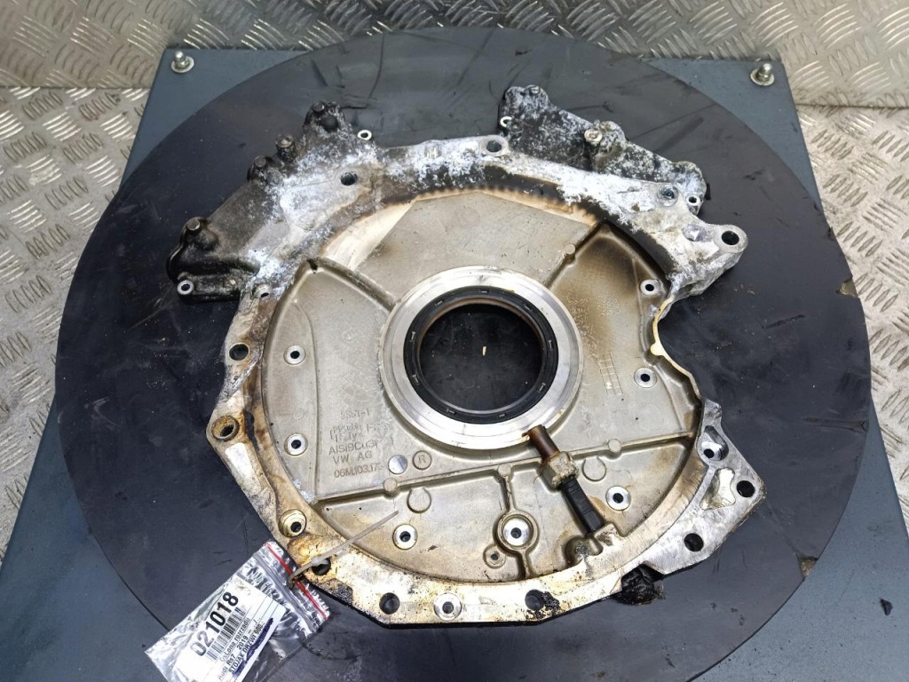 фото №1, Audi rs7 захист розподільного валу 06m103173