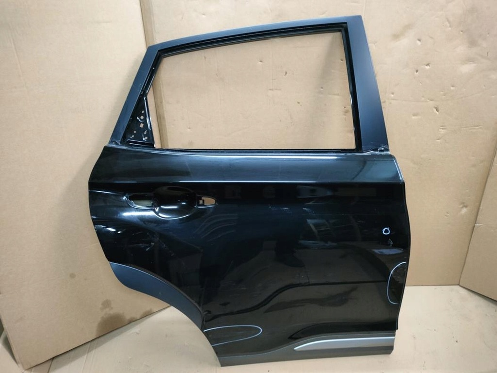 фото №1, Двері молдинг правий задня hyundai kona 2017+ лак заводський