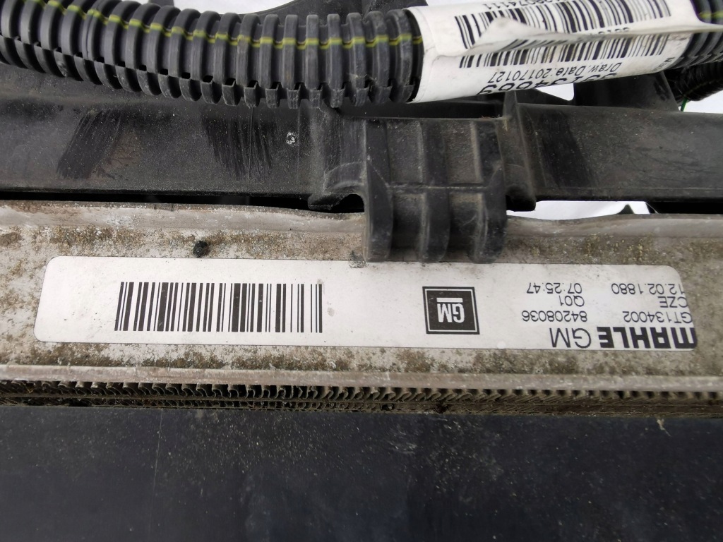 Opel insignia b 17 1.6 turbo бензин радиатор вентилятор 84020224 84208036 Доставка