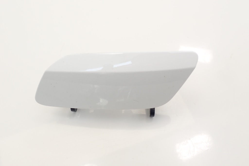 фото №2, Audi a6 c8 заглушка розпилювача ліва 4k0807787b