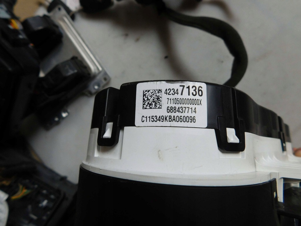 фото №10, Opel karl 15r 1.0 12v l5q набор стартовый бортовой компьютер bsi ключ 12673618