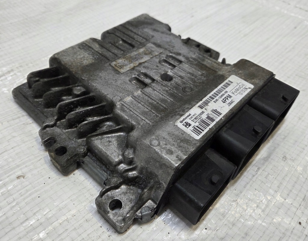 Купити Бортовий комп'ютер блок керування двигуна 12658498 abur opel astra j iv 1.6 t