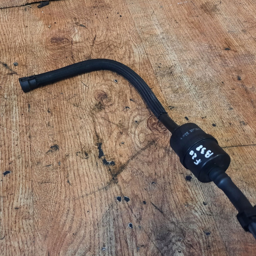 Bmw f20 f30 шланг вентиляції 8607026 Недорого