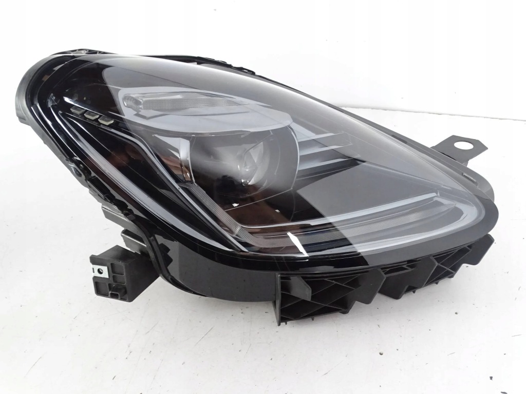 фото №3, Лампа перед передня права masrati grecale