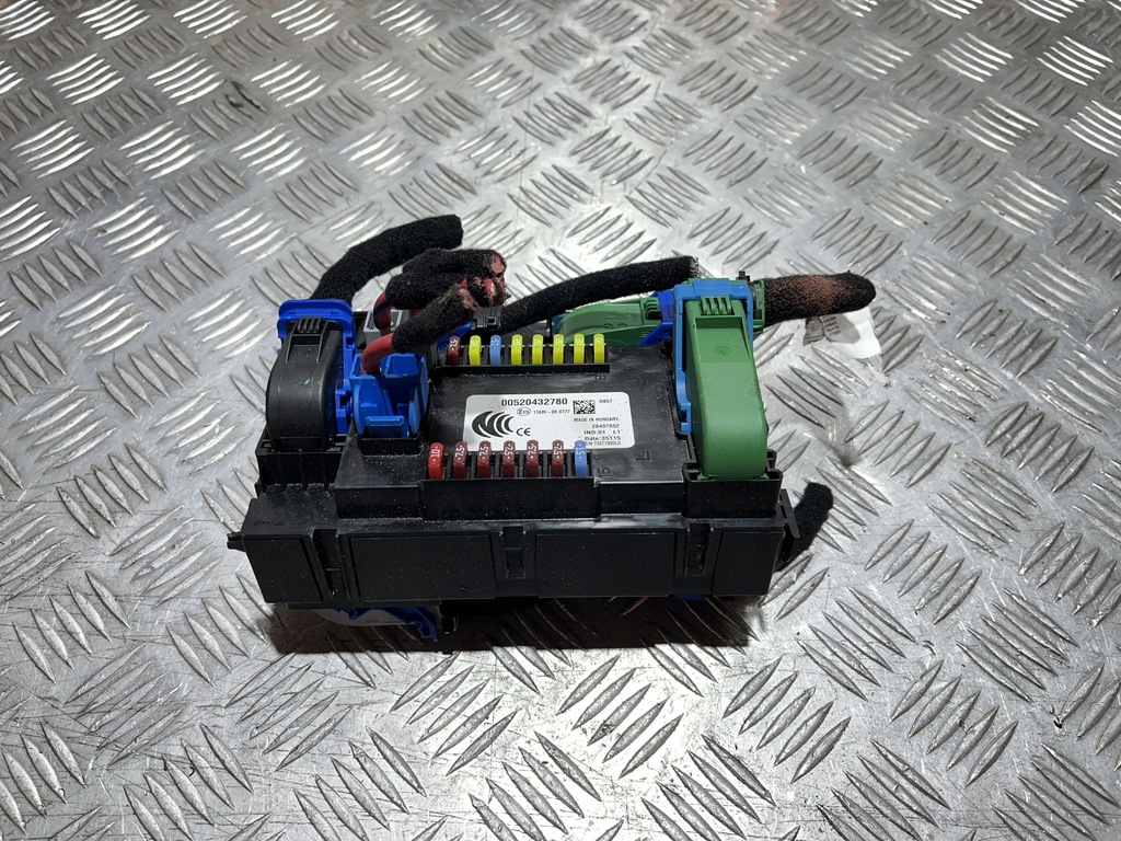 фото №2, Коробка предохранителей модуль jeep renegade 14- 00520432780