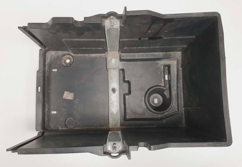 Купить Корпус аккумулятор ford focus mk3 am5110723ad