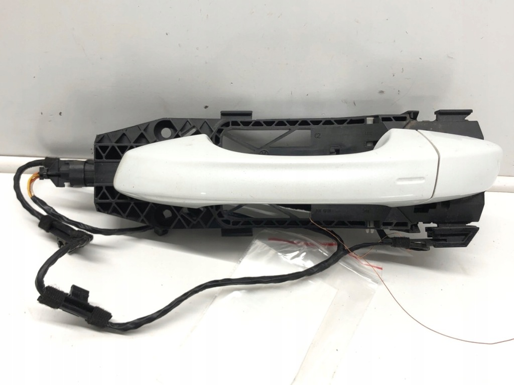 фото №1, Ручка наружная левый задняя vw arteon 3g8839885g хэтчбек