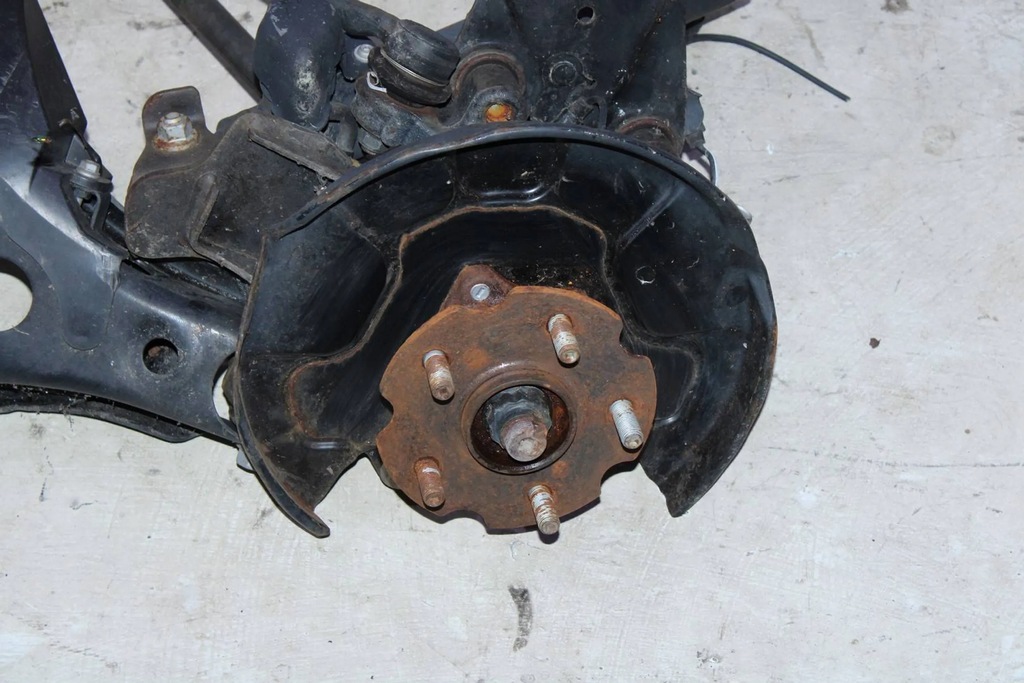 фото №3, Поворотный кулак левая задняя задняя приводной вал lexus nx 300h