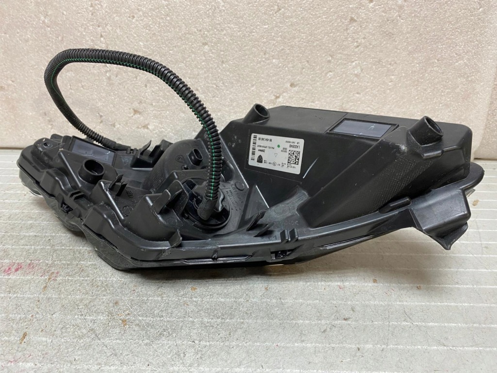 Противотуманная фара правый led drl peugeot 3008 5008 3 9845434680 Недорого