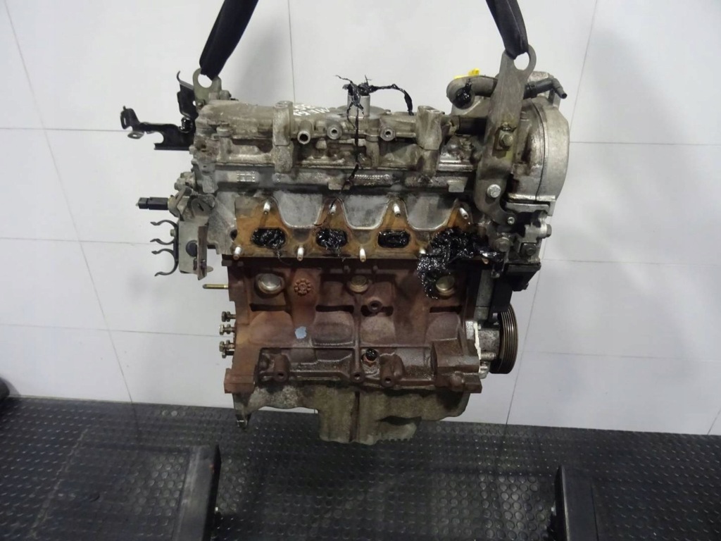 Купити Двигун k4jc750 1.4 renault megane 1 рестайлінг