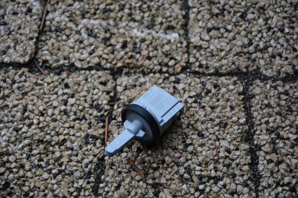 фото №1, Датчик температури vw passat cc 1k0907543g