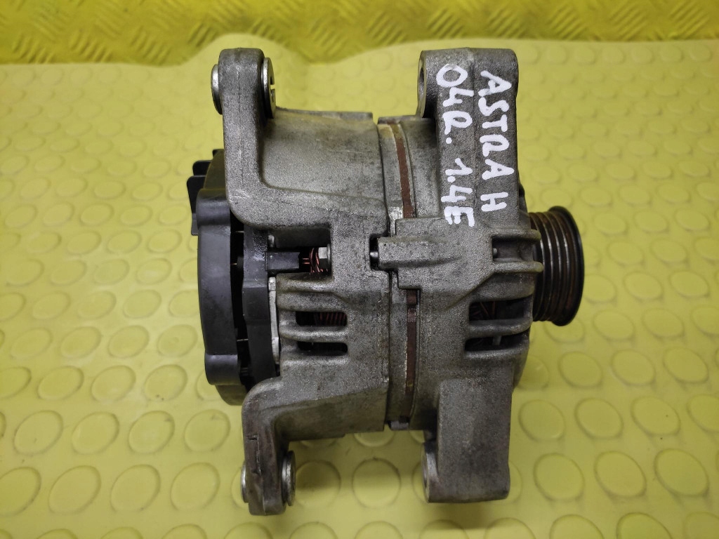 Opel astra h 1.4 генератор 0124425028 Оригінал