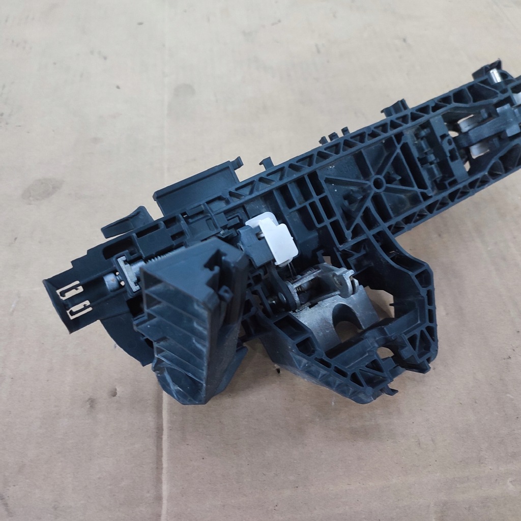 фото №7, Ручка двері лівий задня mercedes c glk a2047602134