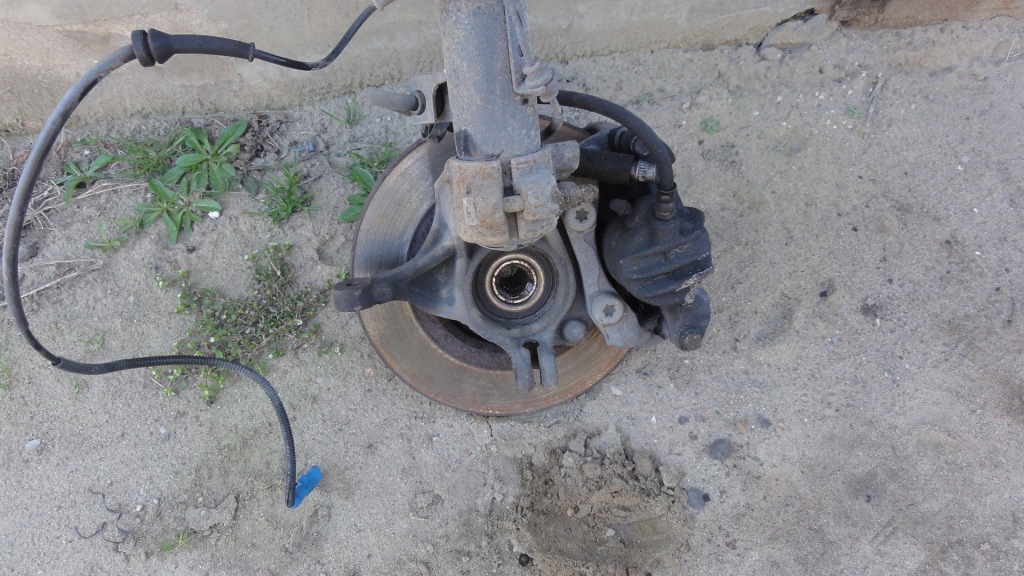 фото №6, Citroen c4 cactus 1,2 thp амортизаторна стійка лівий 16r