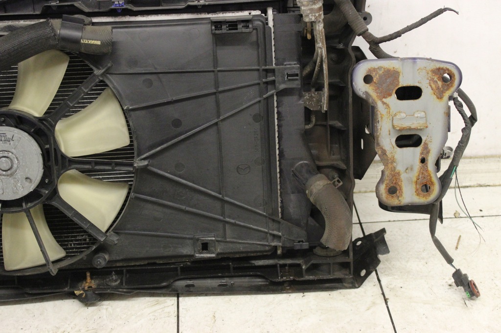 фото №9, Pas передний радиатор mazda 5 v 2005-2010r 2.0 d