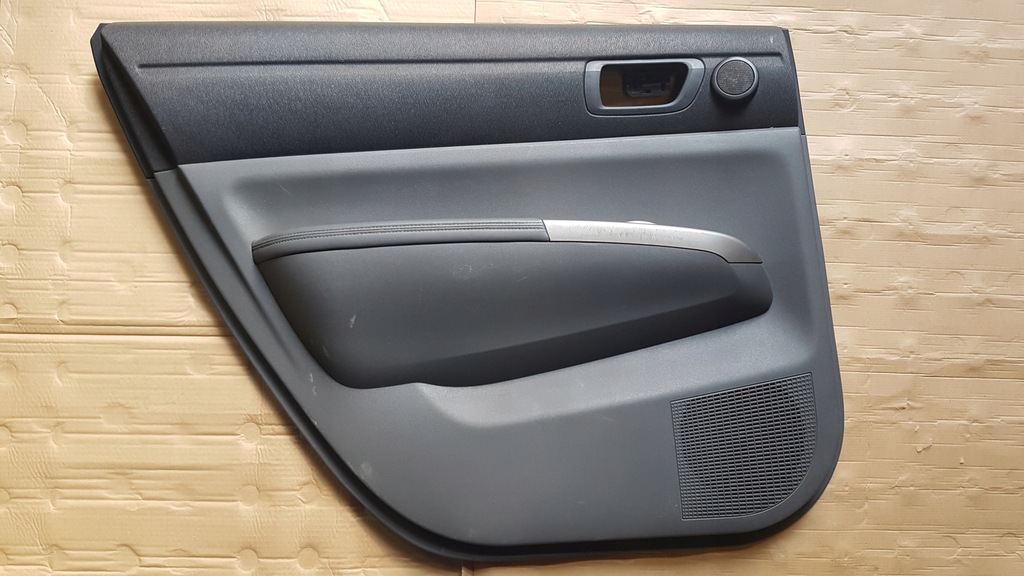 фото №1, Toyota prius 03-09 обшивка дверь левый задняя