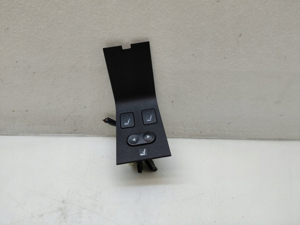 фото №1, Grande punto linea перемикач кнопка підігрів сидінь регулювання поперек