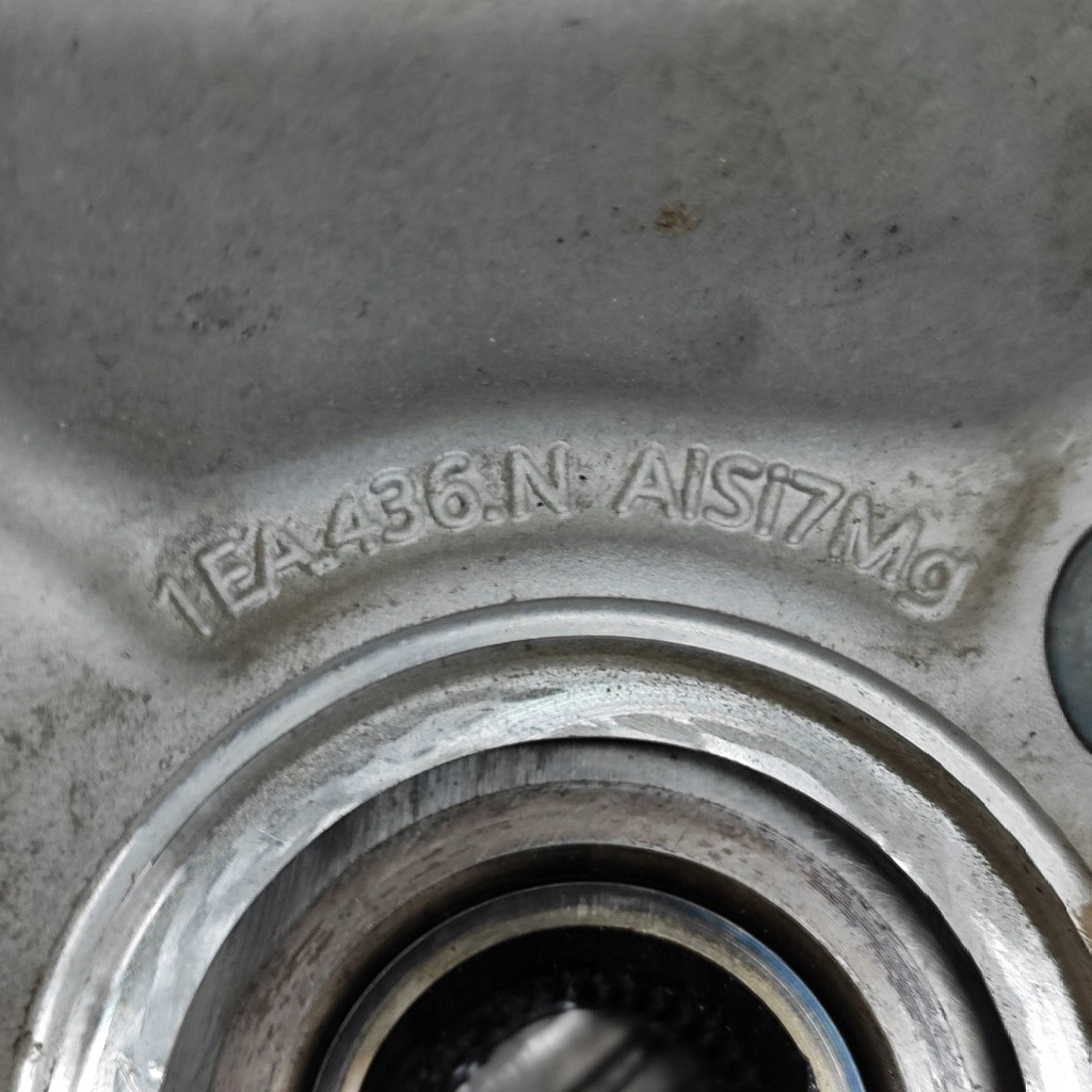 фото №8, Skoda enyaq iv 2022 правая сторона ступица колеса заднего