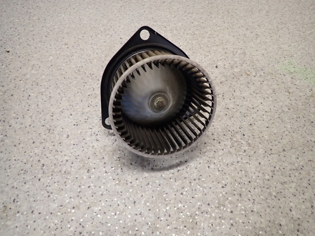 фото №1, Suzuki wagon r+ 98-00 вентилятор отопителя