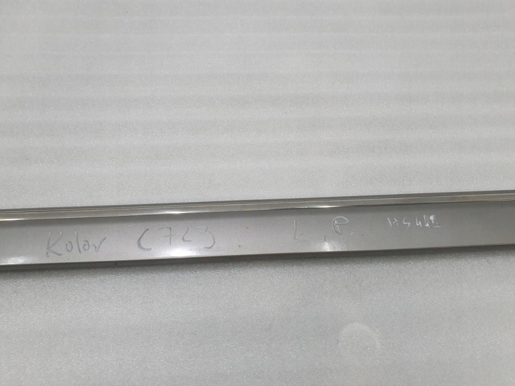 фото №3, Молдинг двері лівий перед mercedes w203 2036904962