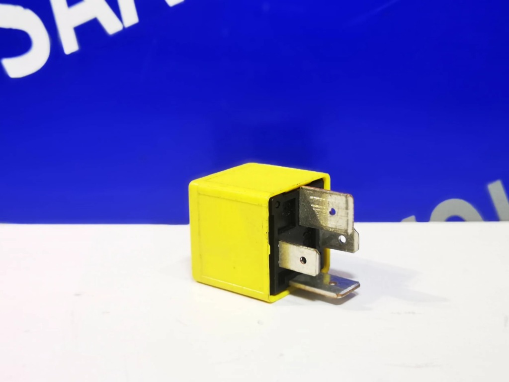 Купити Saab 9-3 ver2 2005 реле