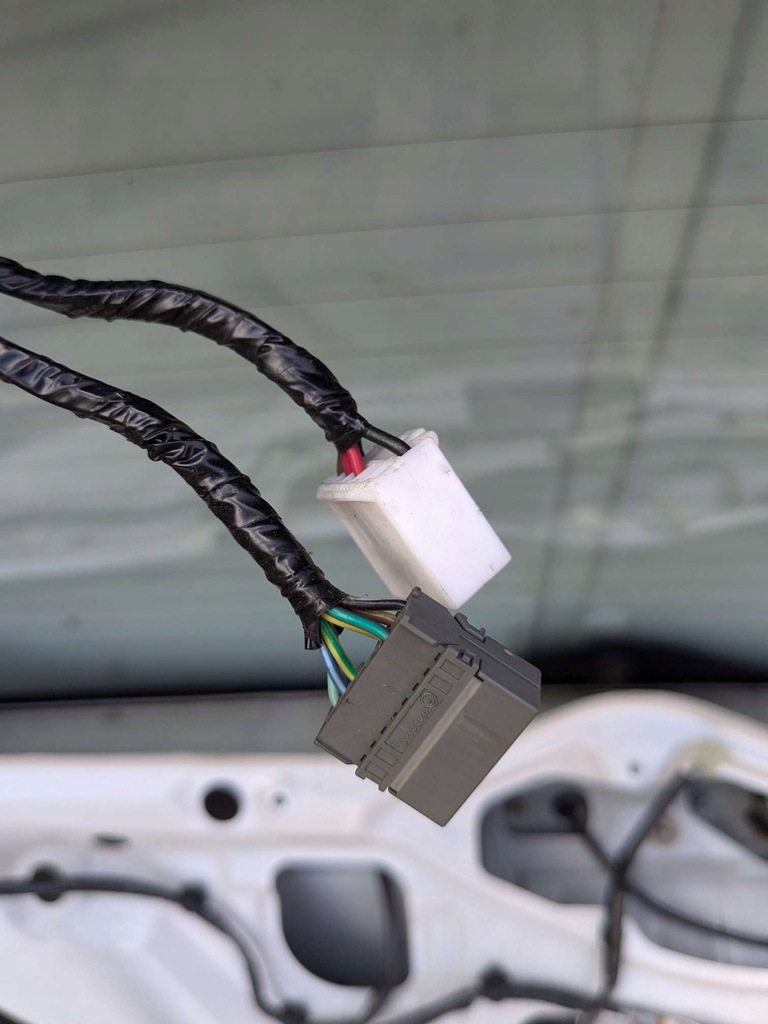 фото №6, Крышка багажника багажника + стекло subaru impreza gh 07-11r цвет: 37j белый перламутр