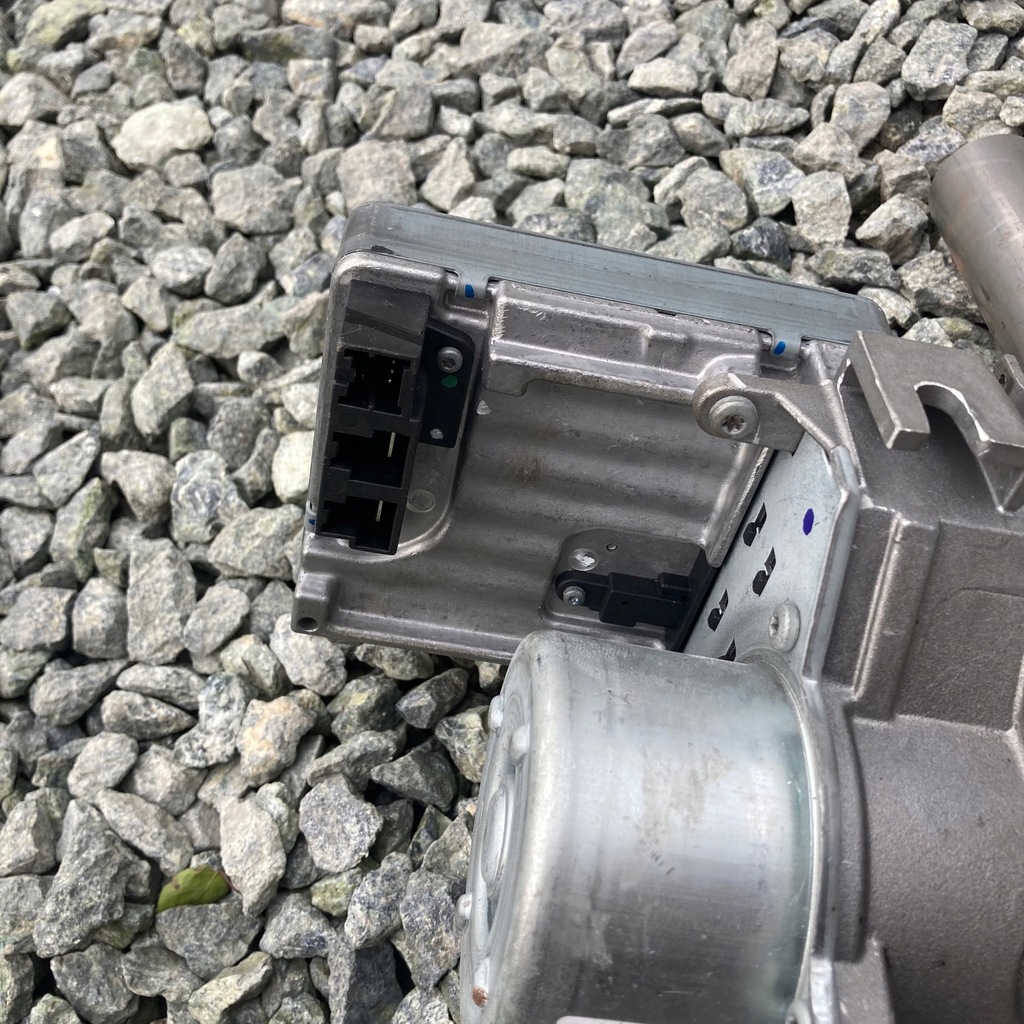 фото №7, Ford fiesta 2011r підсилювач електричний