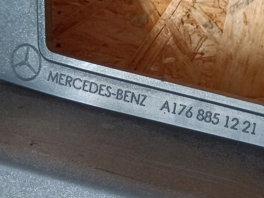 фото №10, Mercedes a w176 направляющая бампер левый задняя a1768851221