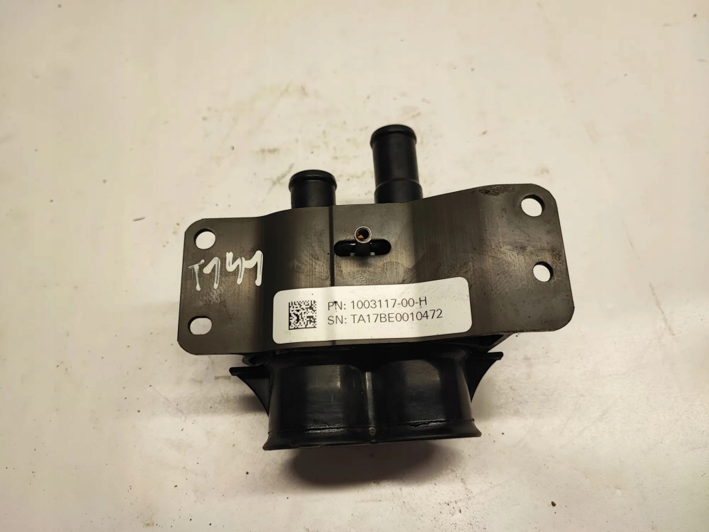 Клапан радиатора отопителя tesla model x 100311700h electric 385kw 2017 Киев