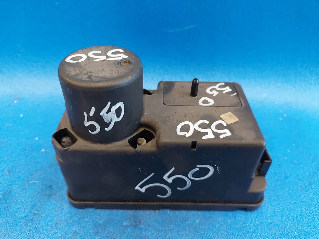 фото №1, Passat b3 357962257 помпа центрального замка