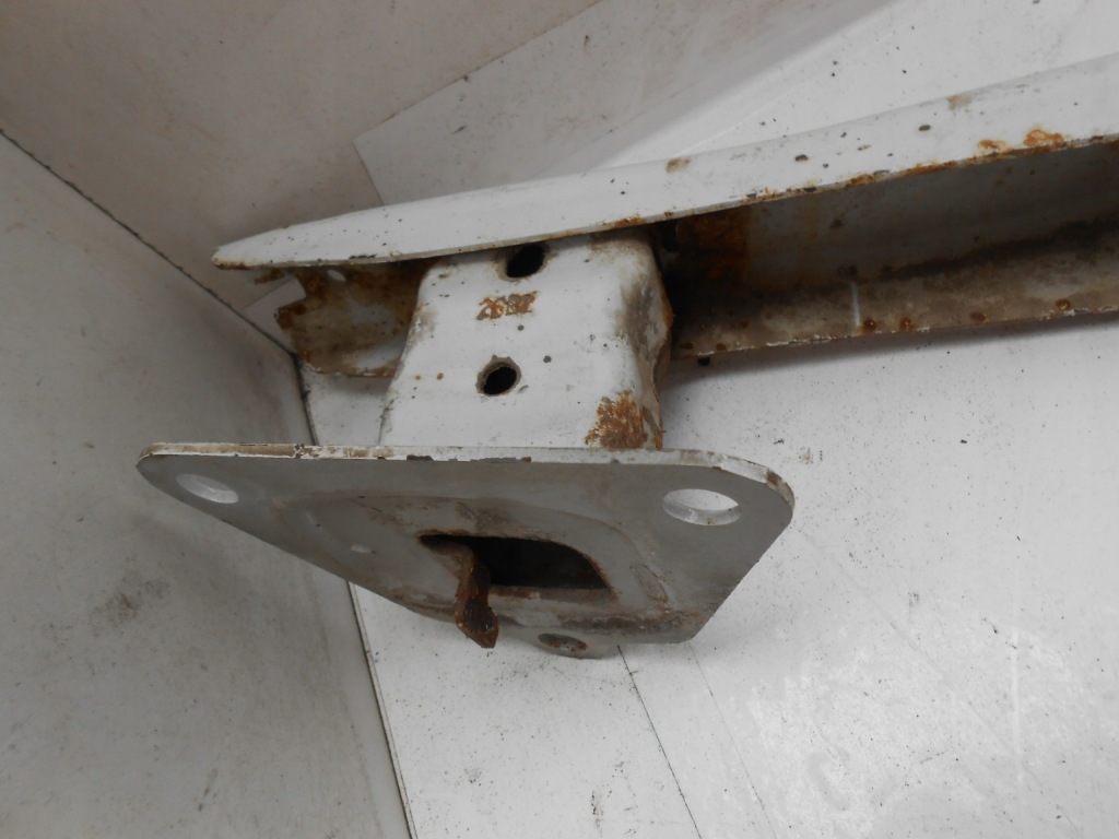 Renailt kangoo i усилитель бампера балка задняя 9358192op 9358193or с Разборки