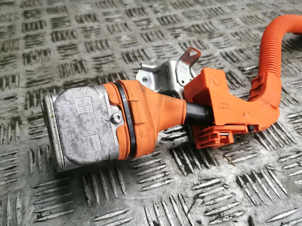 фото №15, Toyota corolla e210 e21 2022 минус / клемма / шланг аккумулятор