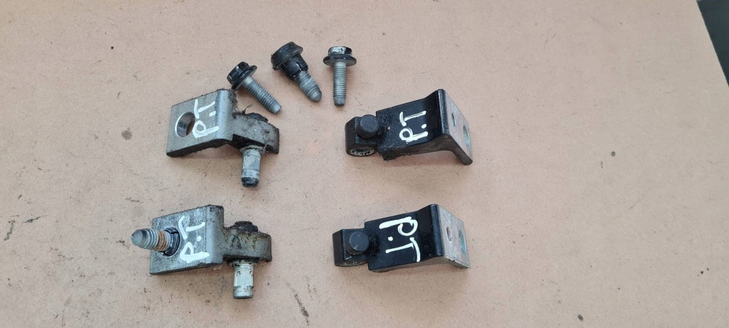 фото №1, Q5 8r sq5 петля петли дверь правое правый задняя ly9b комплект