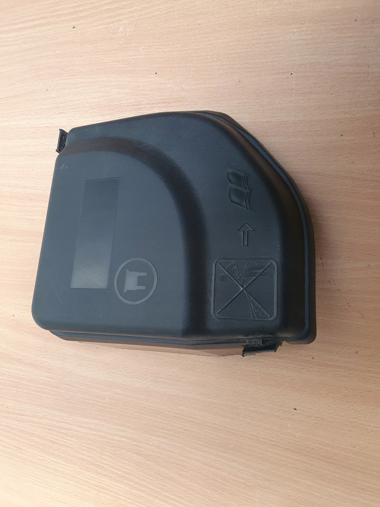 фото №9, Коробка запобіжників корпус свічка citroen ds5