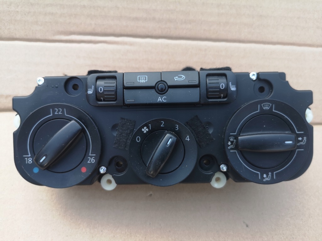 фото №1, Панель управление обдув кондиционера vw eos golf