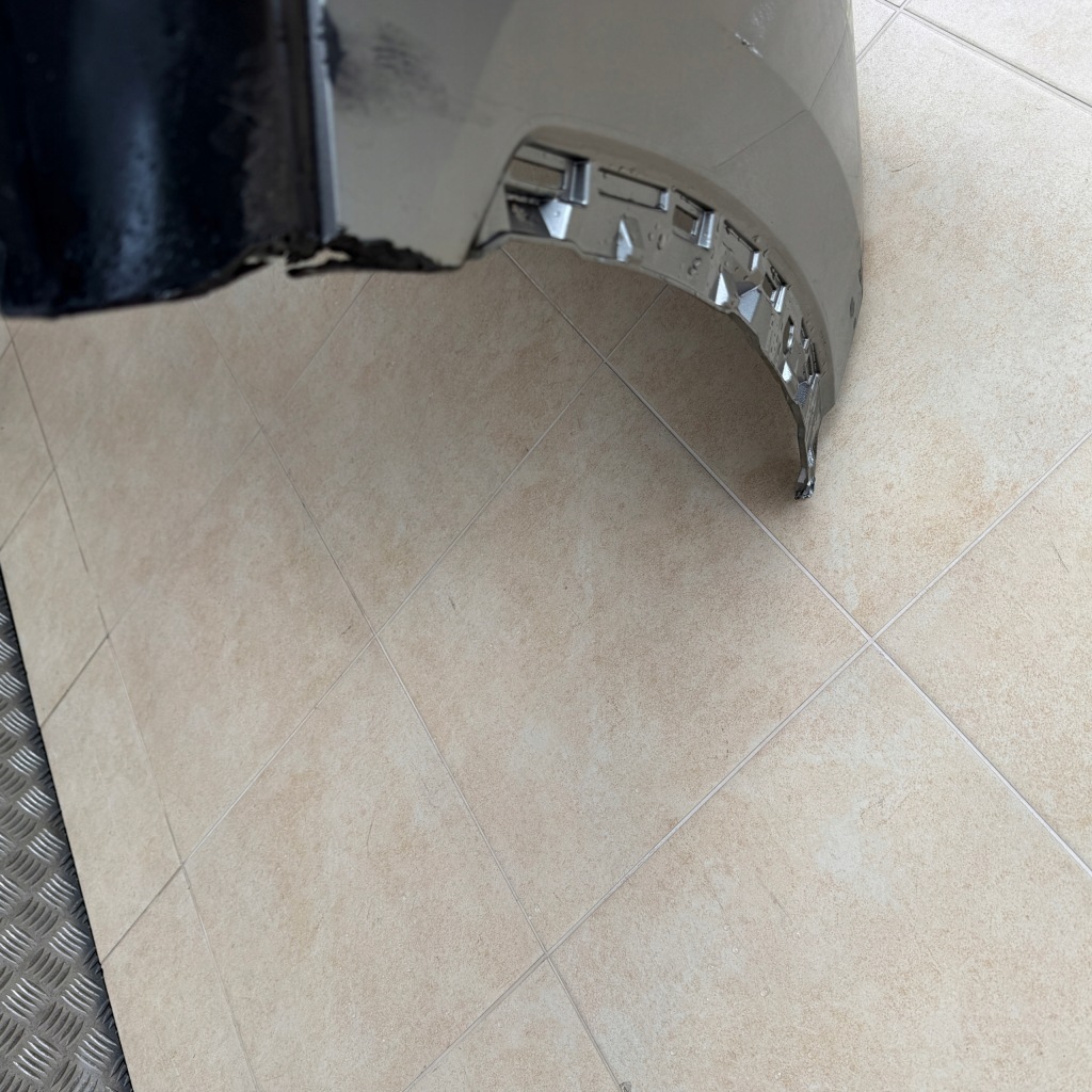 Бампер передний kompletny 4 pdc решётка радиатора решётка радиатора lexus nx ii nx350h 2023 rok с Разборки