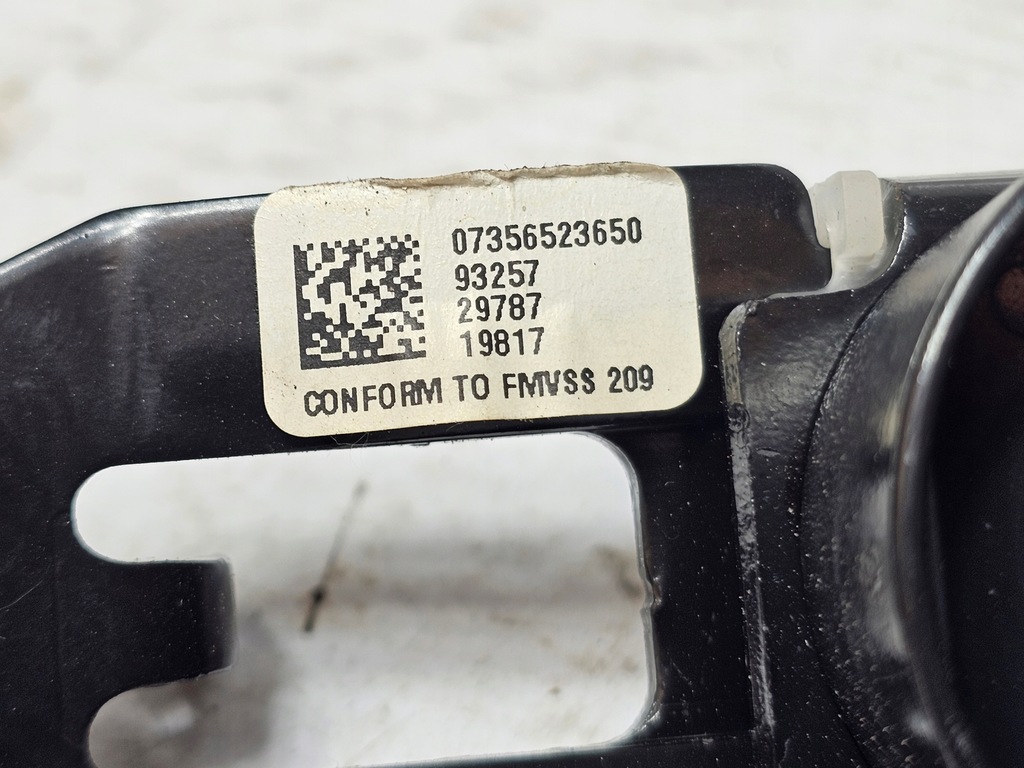 фото №10, Jeep renegade 15- регулировка ремней безопасности usa