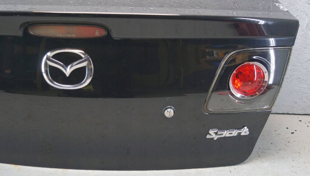 Кришка багажника багажника задній mazda 3 1 bk седан спойлер sport k503 Київ